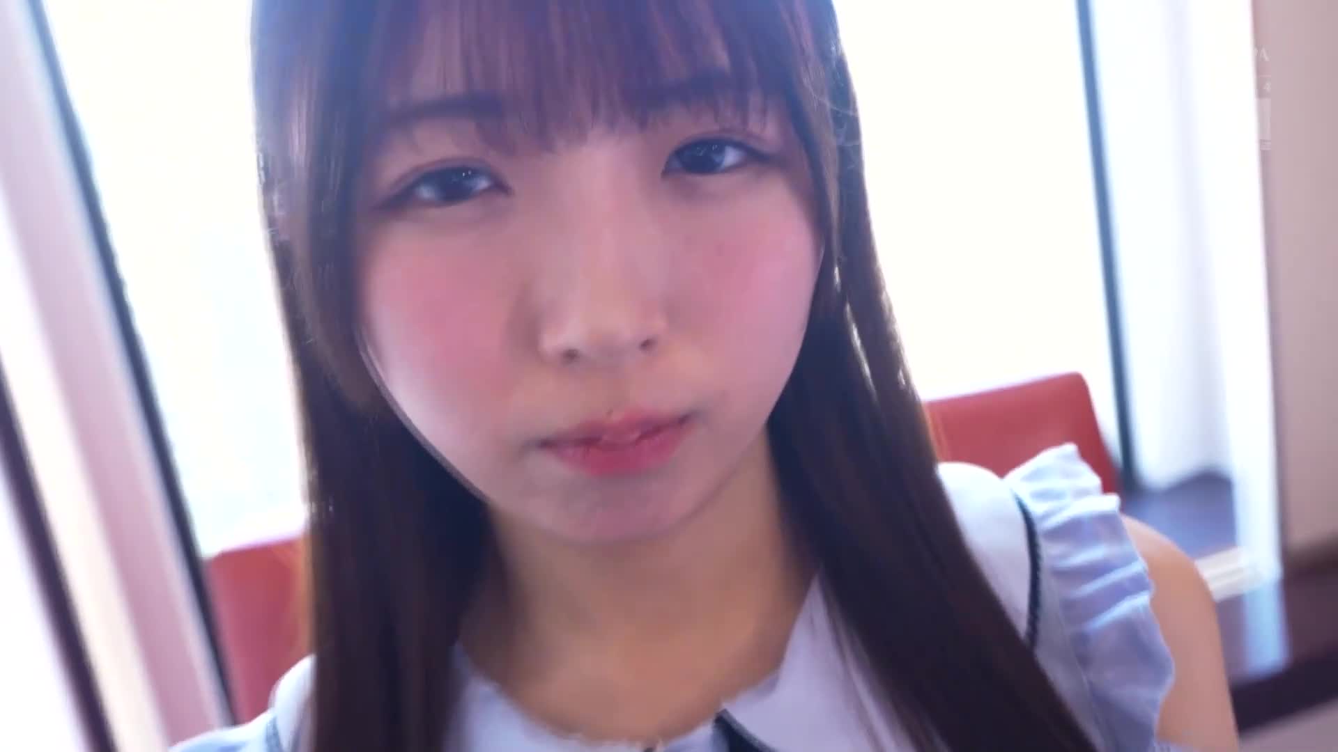 在某有名偶像團體的演唱會現場發現的新人專屬原石美少女。這位（20歲）的超敏感宅女，獨自一人生活，並且進行了AV出道。辻野由依 - AV大平台 - 中文字幕，成人影片，AV，國產，線上看