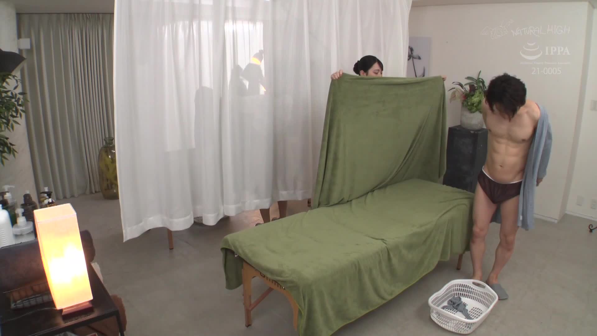 在妻子就在附近的情況下,乳頭只有1公分!如果一位美女治療師對你做乳頭六九式,你能忍住不舔嗎? - AV大平台 - 中文字幕,成人影片,AV,國產,線上看 在妻子就在附近的情況下,乳頭只有1公分!如果一位美女治療師對你做乳頭六九式,你能忍住不舔嗎? - AV大平台 - 中文字幕,成人影片,AV,國產,線上看