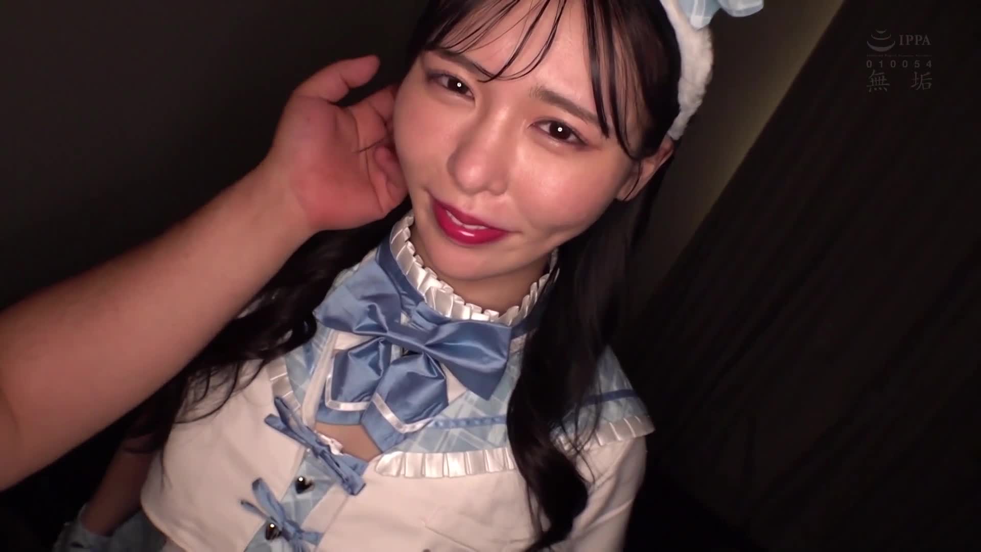 清楚系偶像在小惡魔誘惑下，真心愛上，秘密地進行中出拍攝會，擠取精液。黑島玲衣 - AV大平台 - 中文字幕，成人影片，AV，國產，線上看