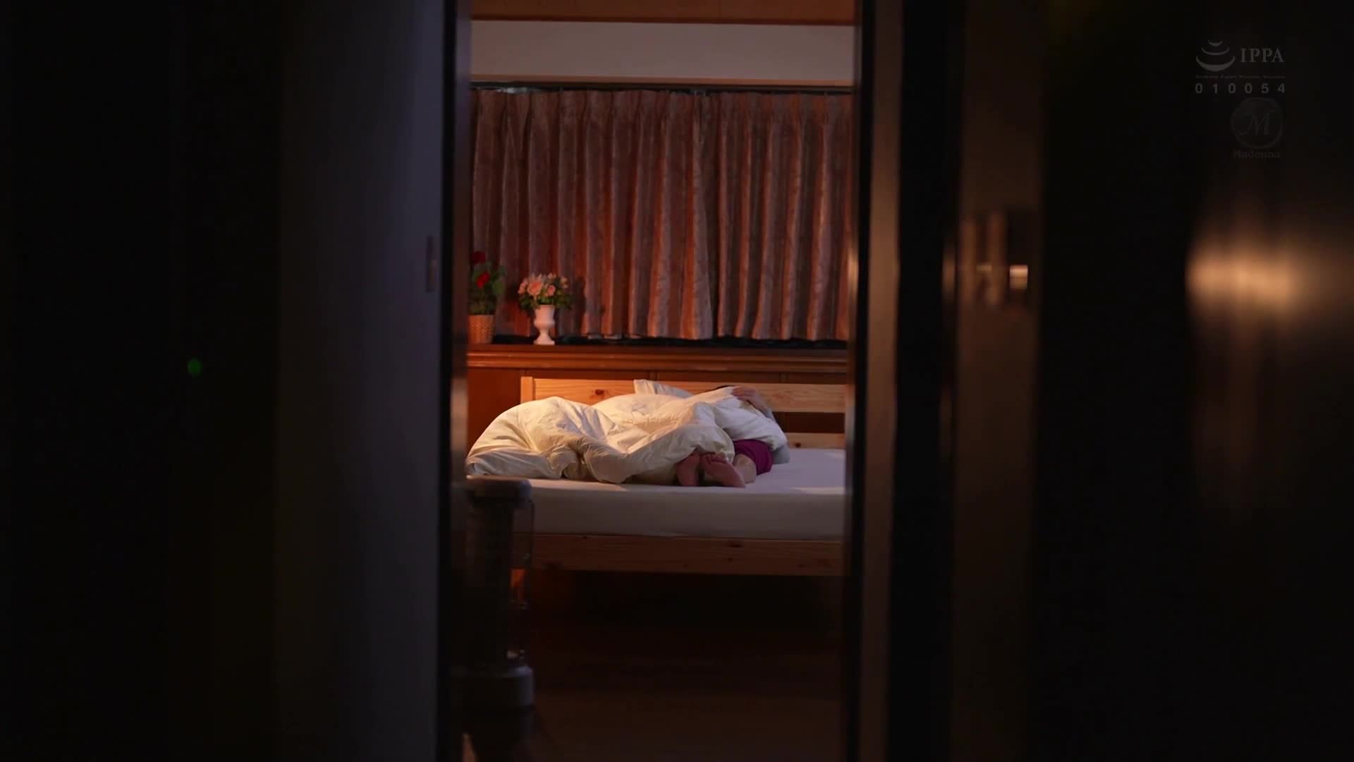 [AI解碼版]在所有家人都離開了的老家，我和母親度過了近親相姦的日子。紗月櫻 - AV大平台 - 中文字幕，成人影片，AV，國產，線上看