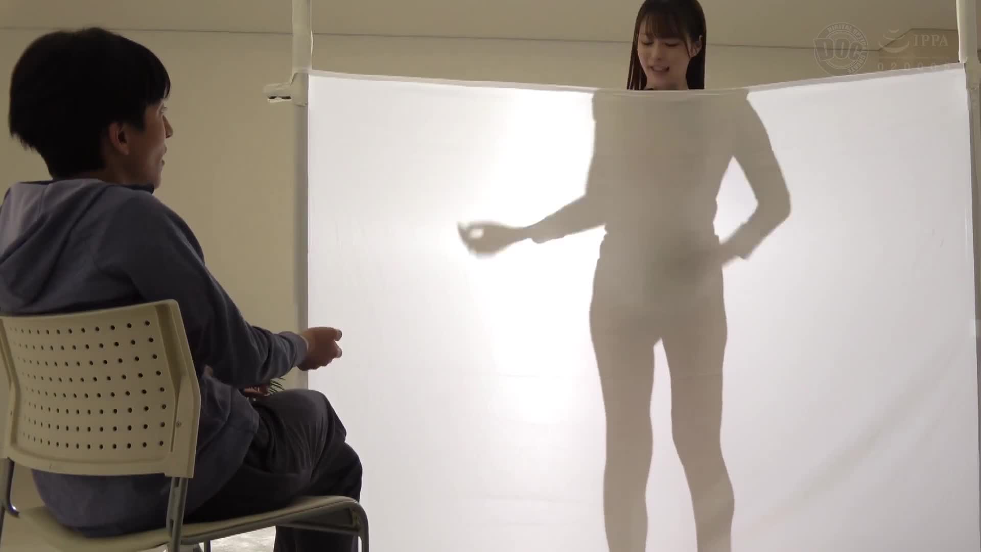 熱情情侶玩影子戲！心動NTR快速換裝剪影問答！大學生女友的cosplay，男友能猜對嗎？失敗就大雞巴即時啪啪啪！ - AV大平台 - 中文字幕，成人影片，AV，國產，線上看