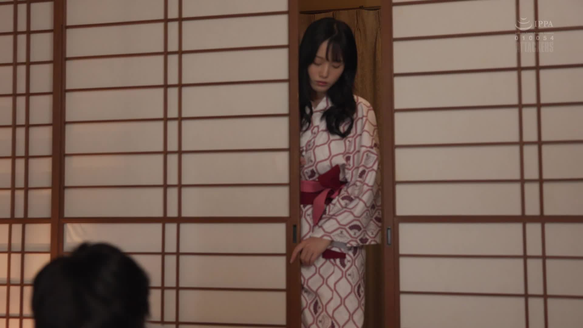 串刺輪●NTR：同期入社的女友在出差的旅館被玩弄的故事 神木彩 - AV大平台 - 中文字幕，成人影片，AV，國產，線上看