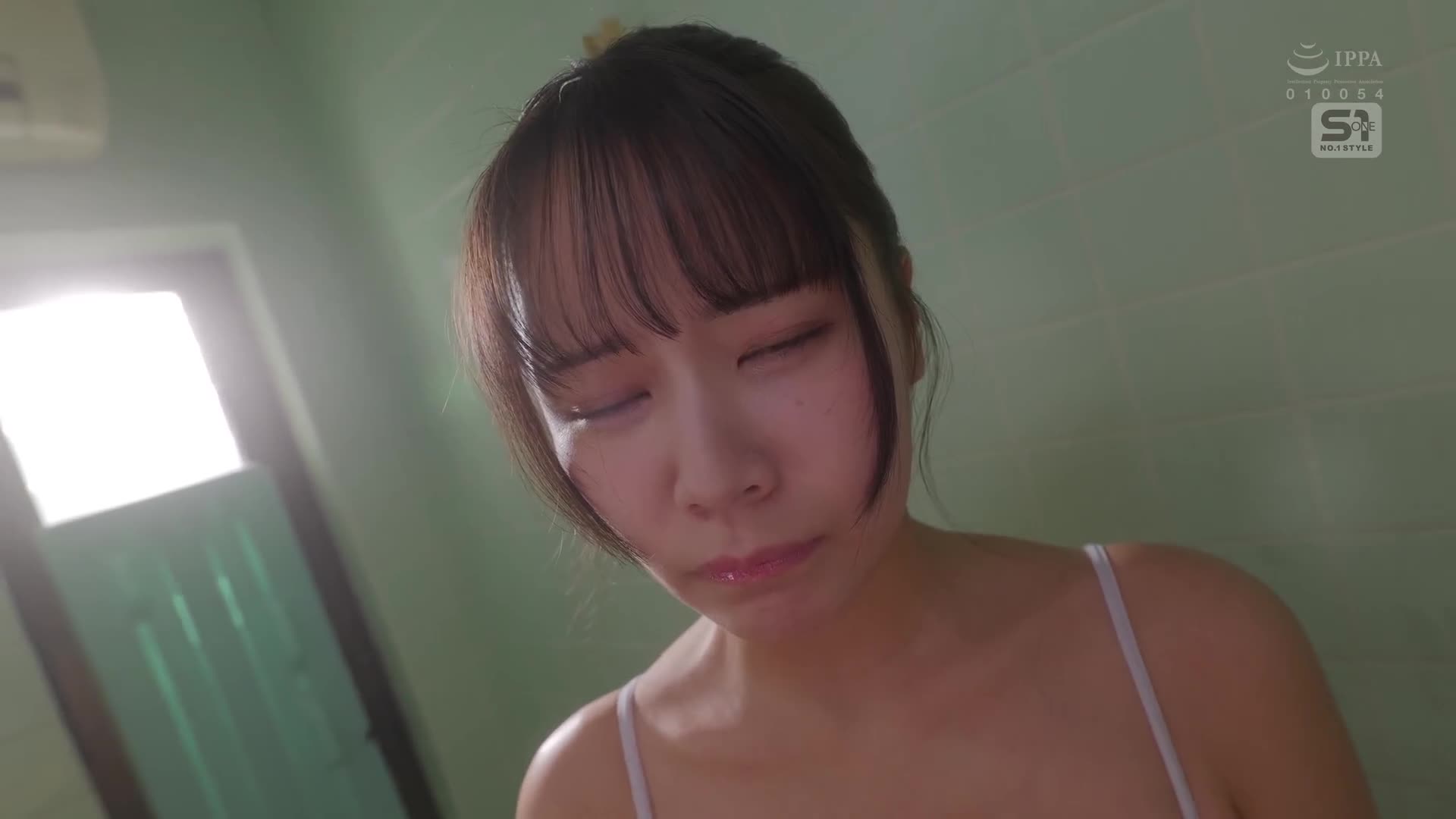 50歲前的大叔大膽行動！沒錢的學生妹肉感豐滿的胸部被買下，扭動起來竟然射了10次。 田野憂 - AV大平台 - 中文字幕，成人影片，AV，國產，線上看
