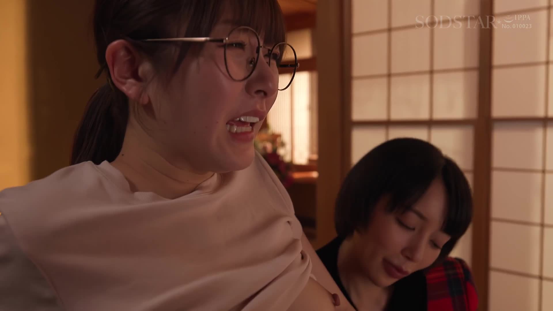 被換妻色情癖被交換愛好的變態夫妻種植！純真無邪的平民妻被出借給有錢夫妻後陷入道德快樂的濫情 青空光 美咲佳奈 - AV大平台 - 中文字幕，成人影片，AV，國產，線上看