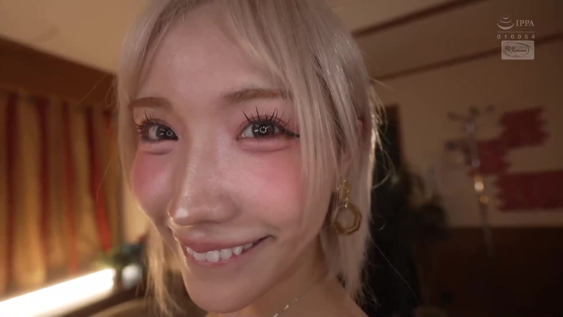 [AI解碼版]夜間游泳池的逆NTR：在這裡親吻她的大親密朋友，對她的深刻的泳裝姿勢感到興奮...舌吻和出軌在生活中不小心的狀況下已經發生的我。春陽萌花 - AV大平台 - 中文字幕，成人影片，AV，國產，線上看